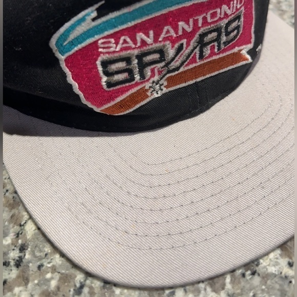Vintage San Antonio Spurs AJD Licensed NFL Rare Green Bill SnapbackHat 90s Tags - Picture 15 of 16